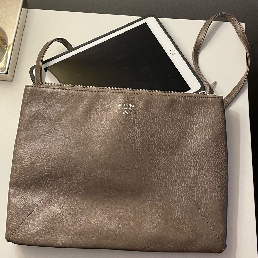 Matt & Nat 3 Section Purse!